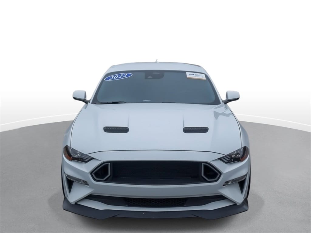 2022 Ford Mustang GT Premium photo 2