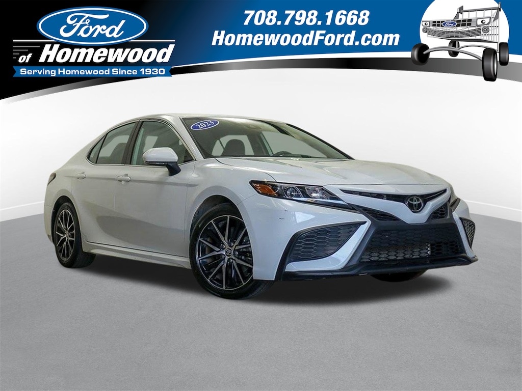 Used 2024 Toyota Camry SE Sedan