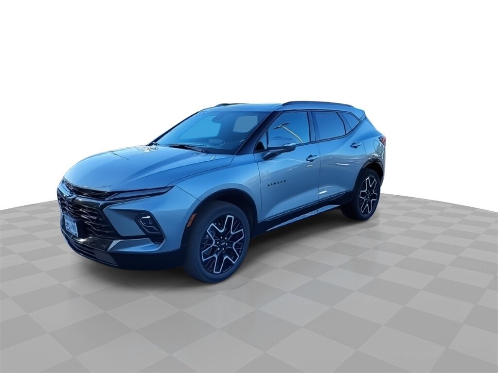 2023 Chevrolet Blazer RS photo 3