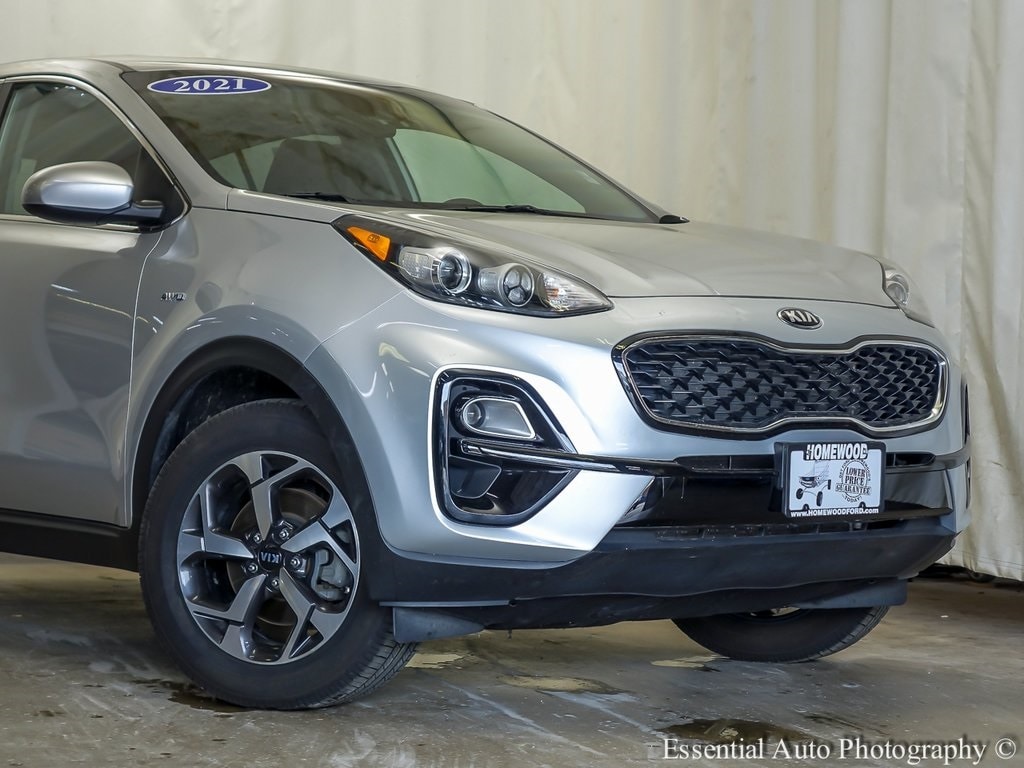 Used 2021 Kia Sportage LX with VIN KNDPMCAC9M7883008 for sale in Homewood, IL