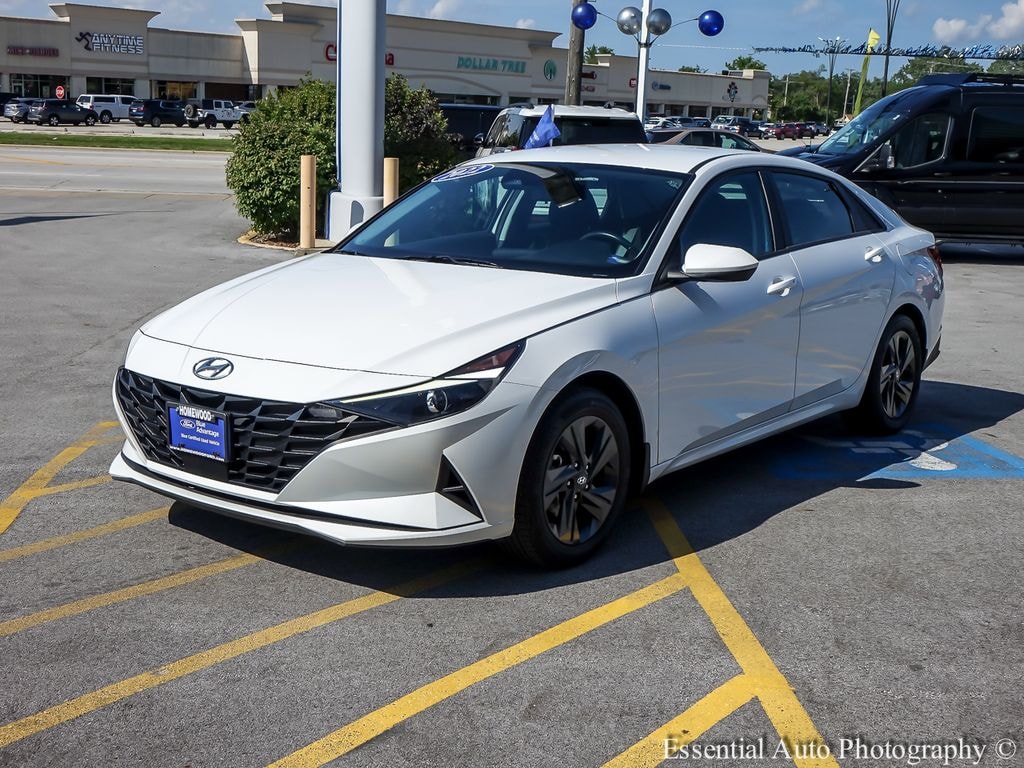 Used 2022 Hyundai Elantra SEL Sedan