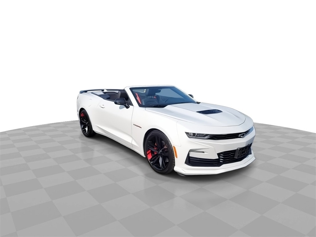 Used 2022 Chevrolet Camaro 2SS with VIN 1G1FH3D73N0130933 for sale in Homewood, IL