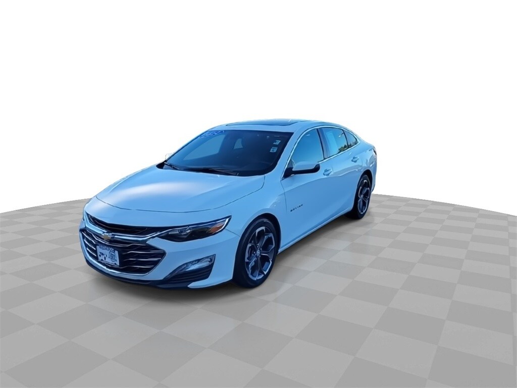 2024 Chevrolet Malibu 1LT photo 2