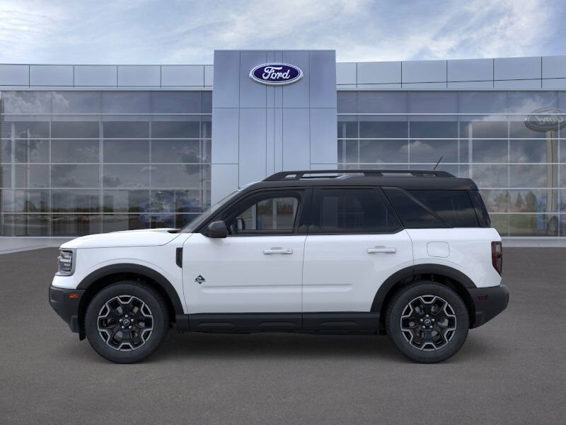 2025 Ford Bronco Sport Outer Banks photo 2