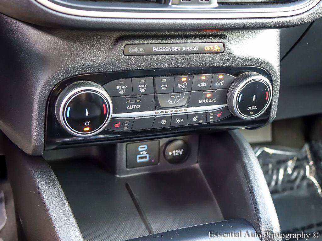 2022 Ford Escape SEL - Photo 17