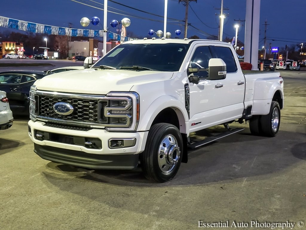Used 2023 Ford F-450SD Platinum Truck