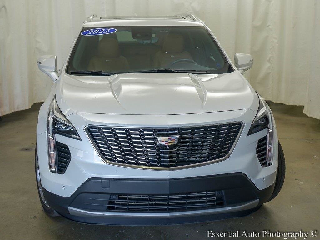 2022 Cadillac XT4 Premium Luxury photo 3