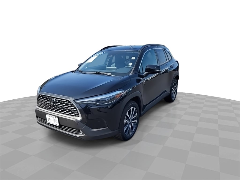 Used 2024 Toyota Corolla Cross XLE SUV