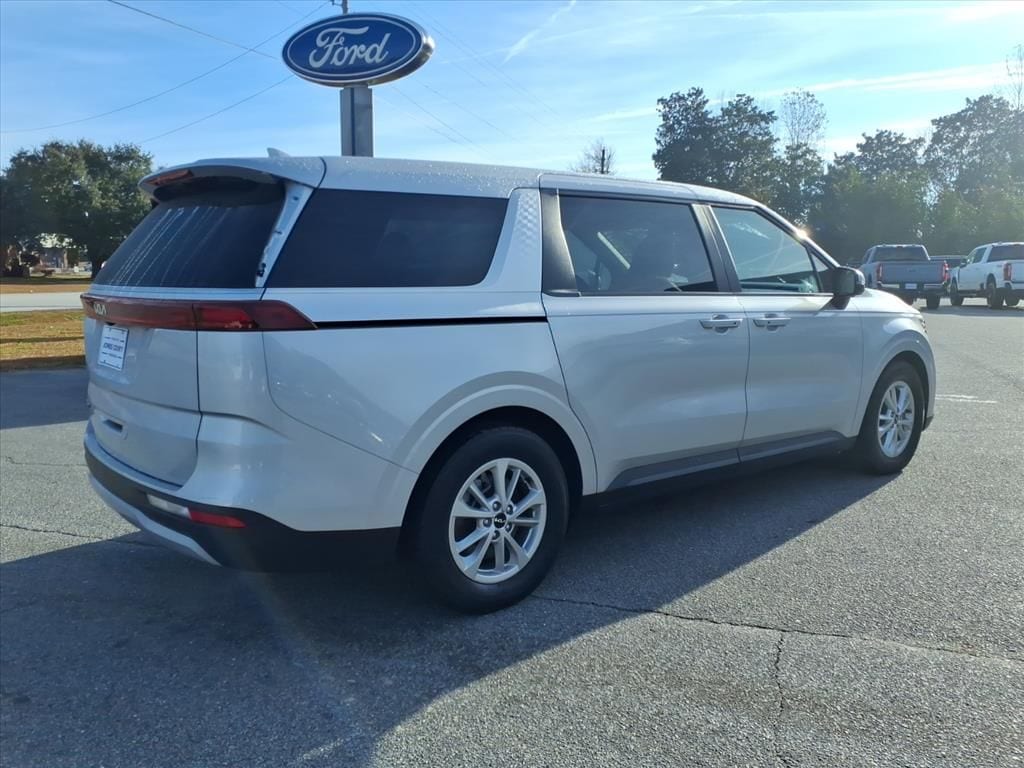 Used 2022 Kia Carnival LXS Passenger Van