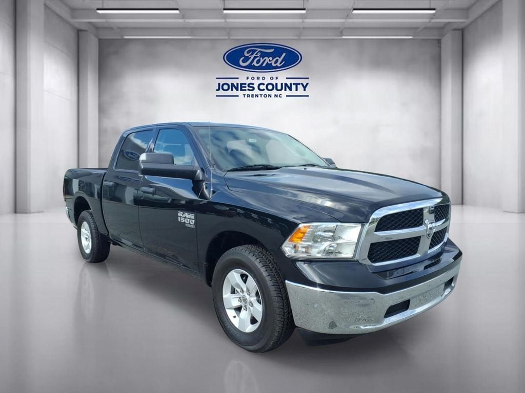 2023 RAM 1500 Classic SLT 4x4 Crew Cab 5'7's photo