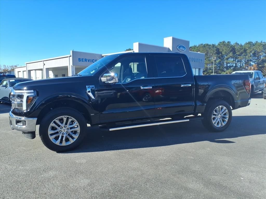 New 2025 Ford F-150 Lariat Crew Cab