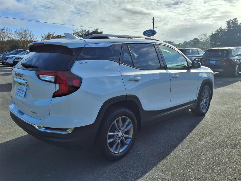Used 2023 GMC Terrain SLT Wagon