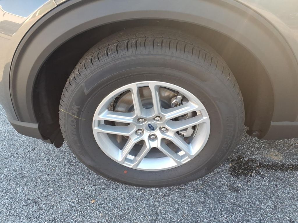 New 2026 Ford Explorer Active w/200A Pkg Sport Utility