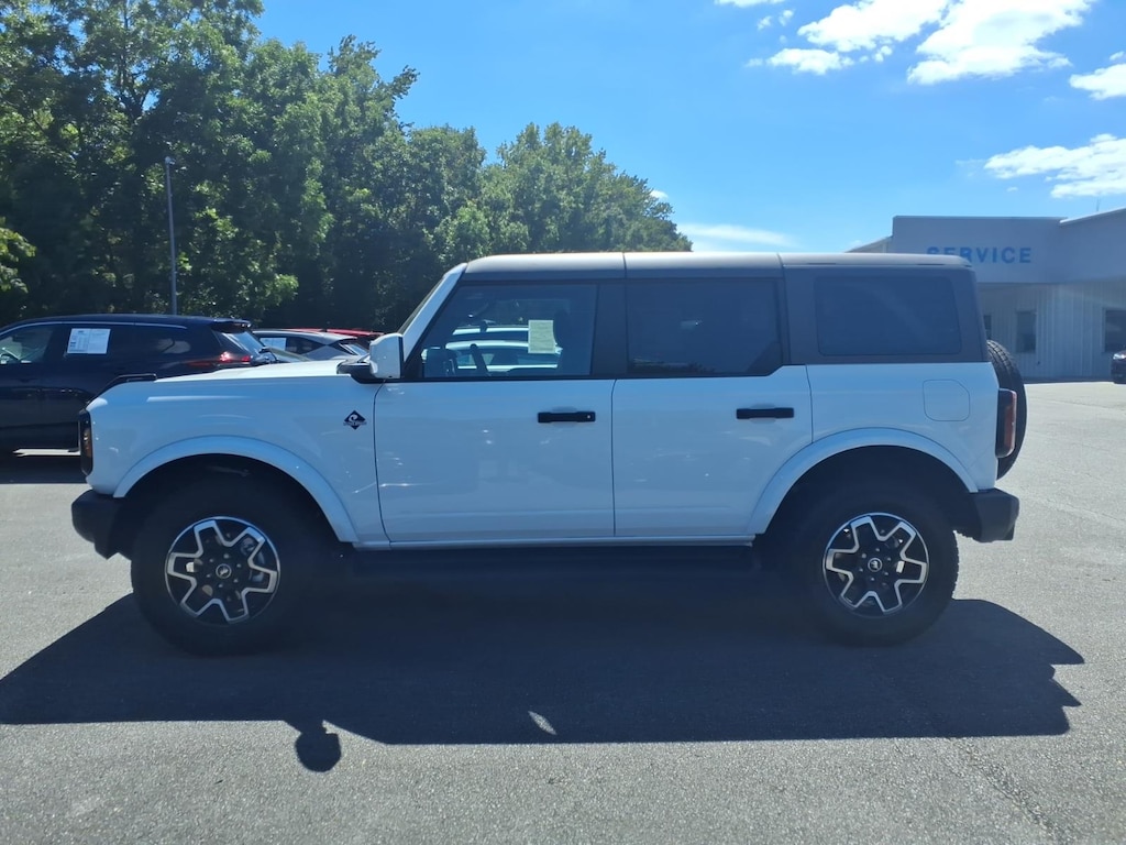 New 2026 Ford Bronco Outer Banks Sport Utility