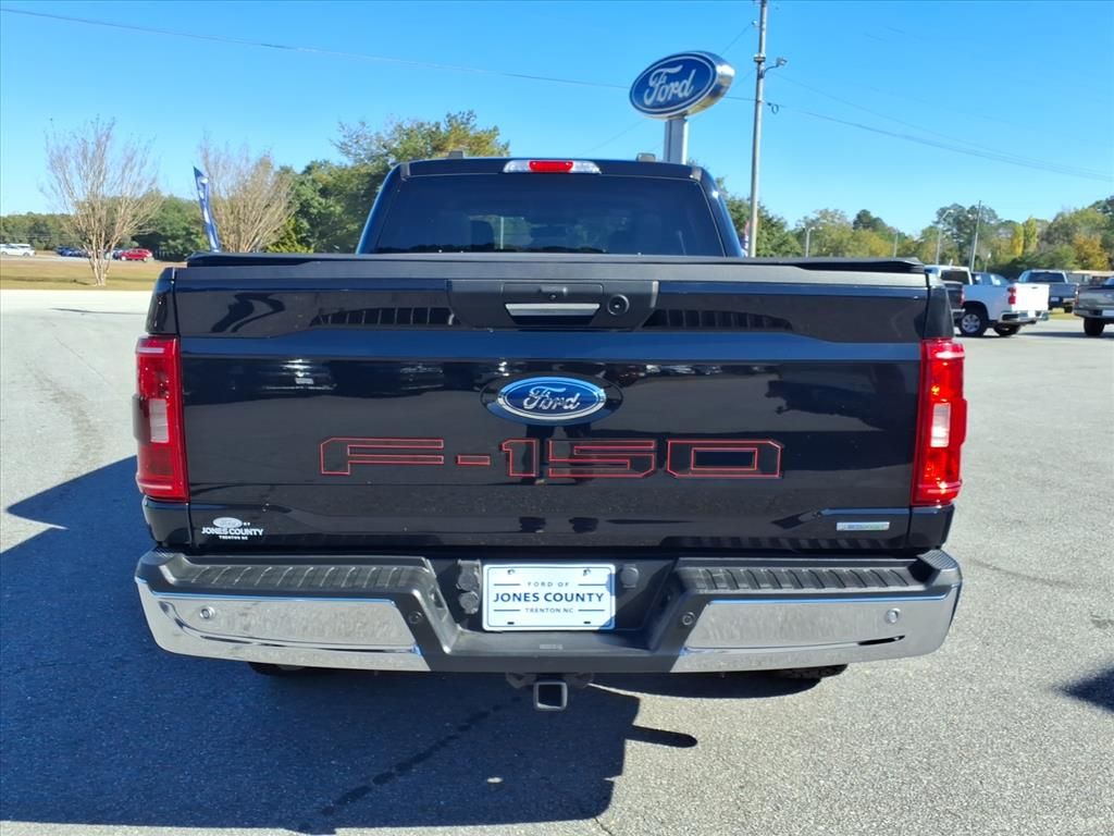2021 Ford F-150 XLT photo 2