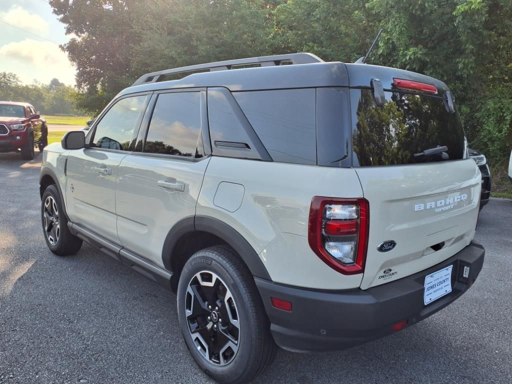 2024 Ford Bronco Sport Outer Banks photo 4
