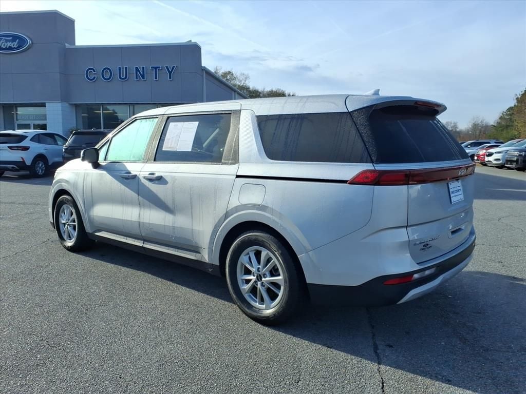 Used 2022 Kia Carnival LXS Passenger Van