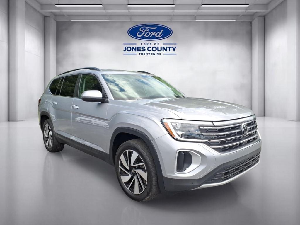 Used 2025 Volkswagen Atlas 2.0T SE w/Technology Sport Utility
