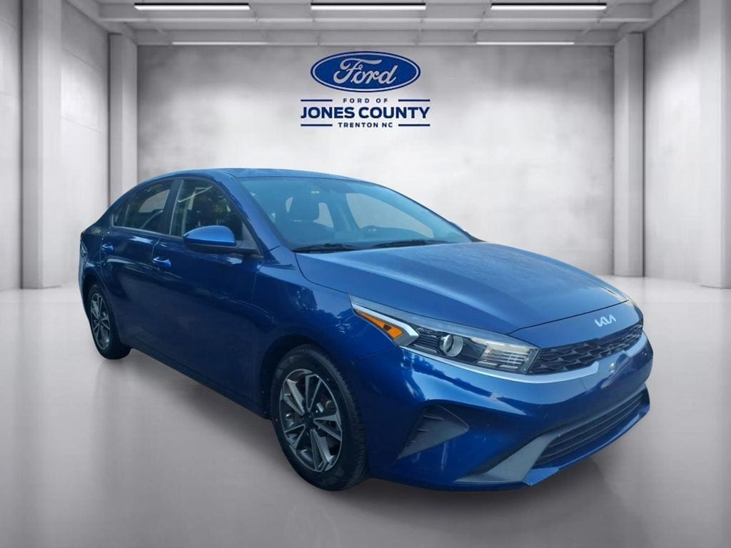 Used 2023 Kia Forte LXS Sedan