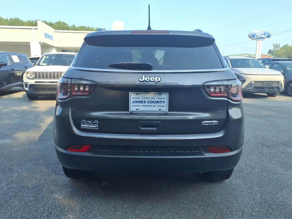 Used 2023 Jeep Compass Latitude Lux Sport Utility