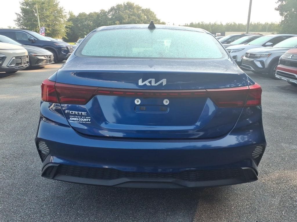 Used 2023 Kia Forte LXS Sedan