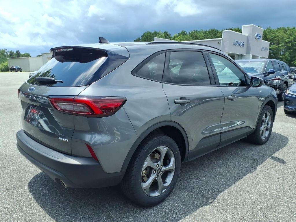 Used 2025 Ford Escape ST-Line Select Sport Utility