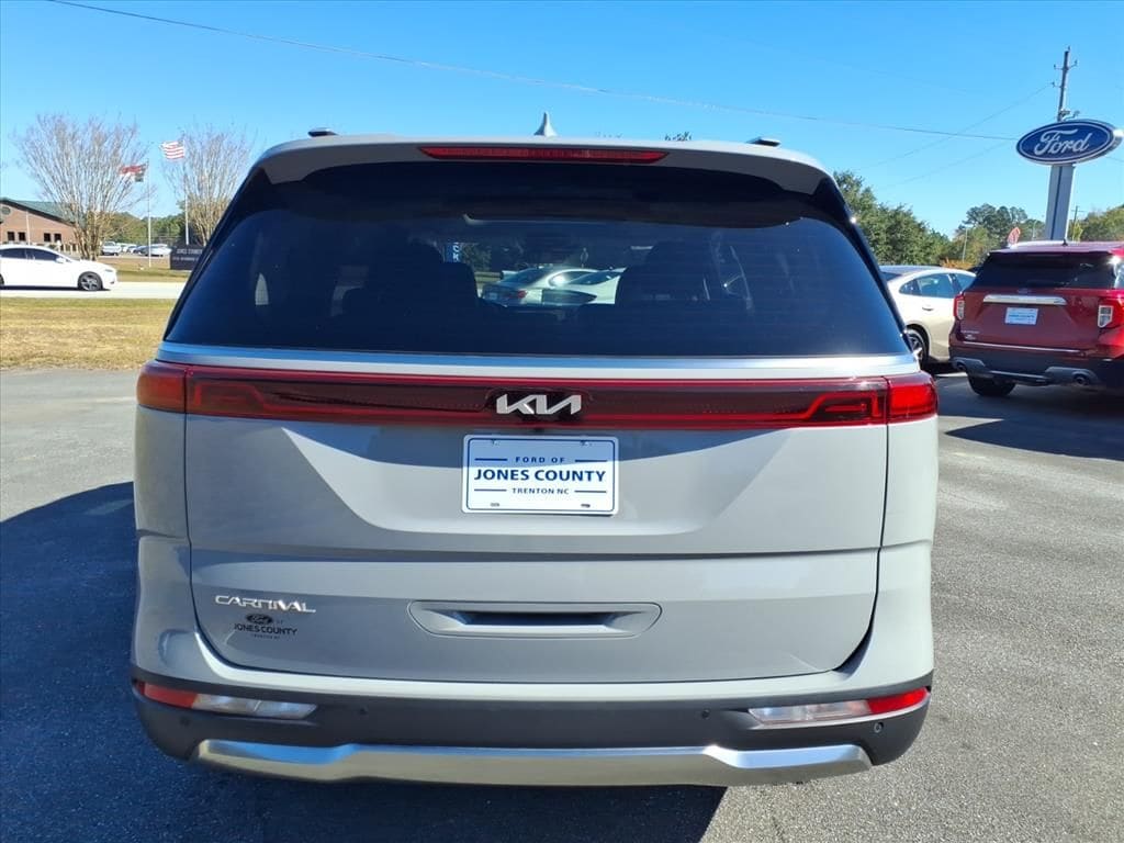 Used 2023 Kia Carnival SX Prestige Passenger Van