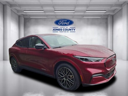 2025 Ford Mustang Mach-E Premium SUV