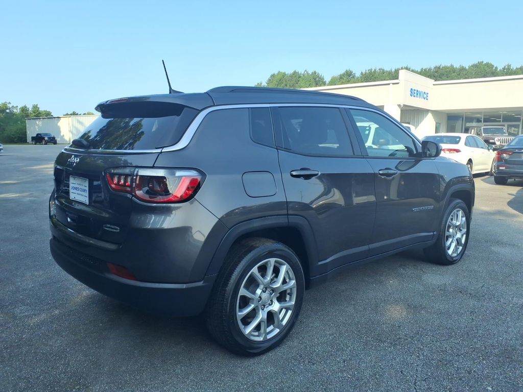 Used 2023 Jeep Compass Latitude Lux Sport Utility