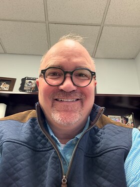 Staff member TIM J PRAEUNER from 7fb81a05ac36
