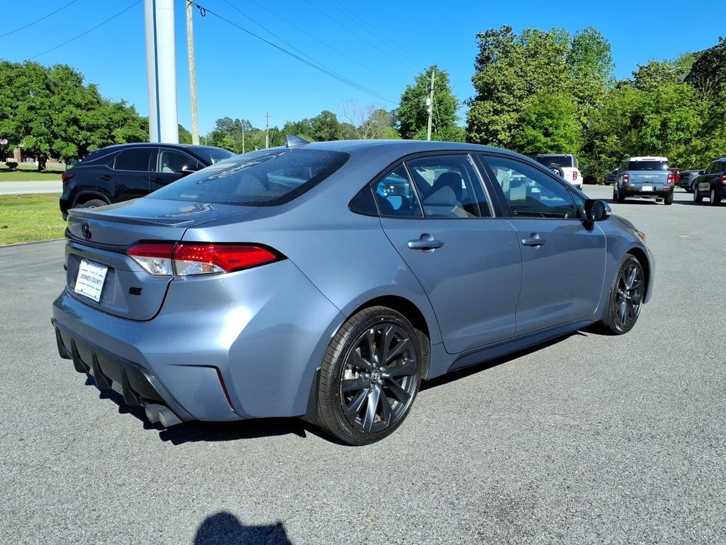 Used 2024 Toyota Corolla SE Sedan
