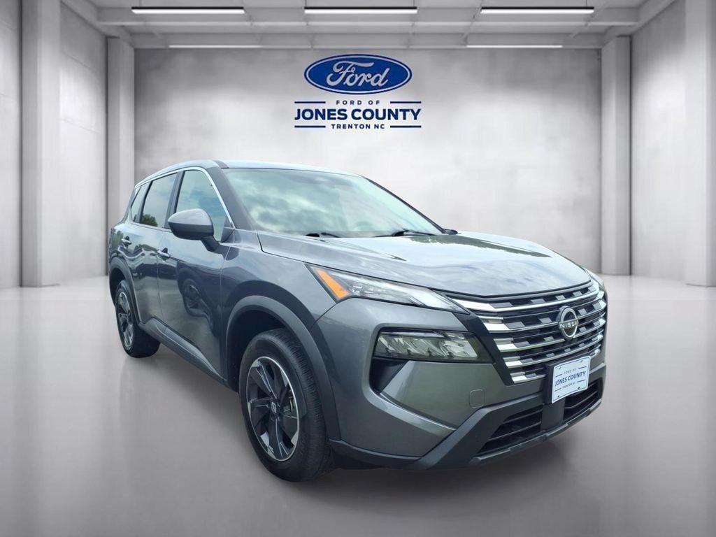 Used 2025 Nissan Rogue SV Sport Utility