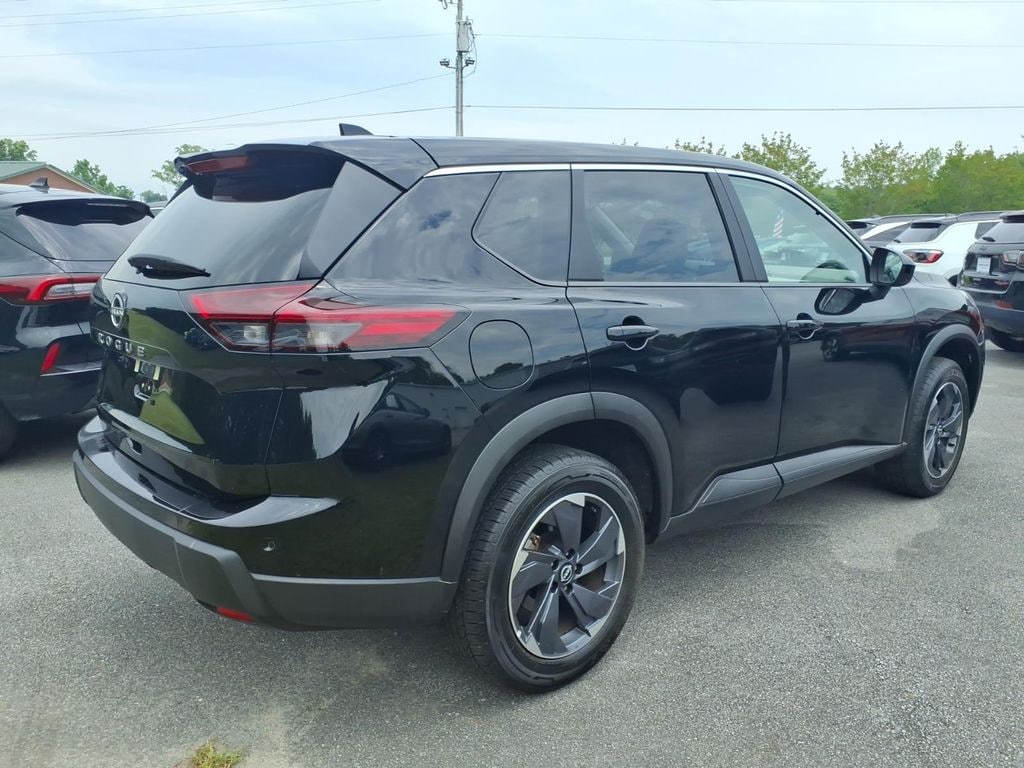 Used 2025 Nissan Rogue SV Sport Utility