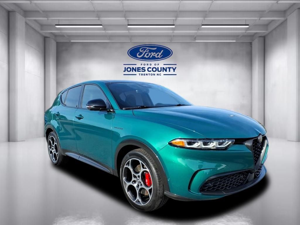 2024 Alfa Romeo Tonale Veloce's photo