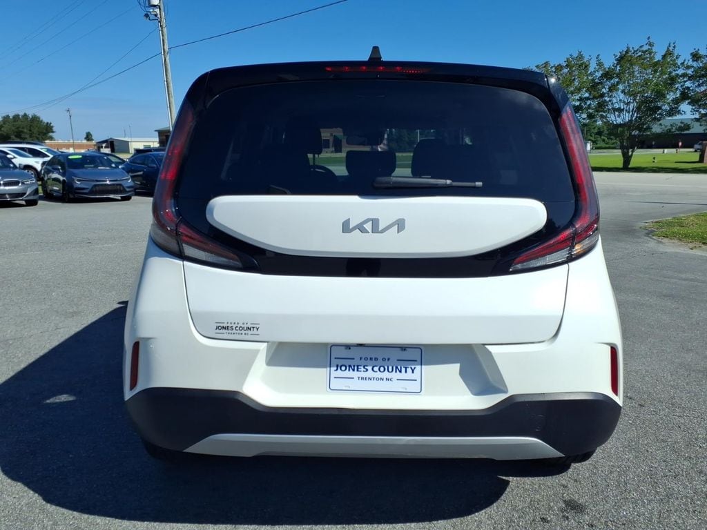 Used 2025 Kia Soul LX Hatchback