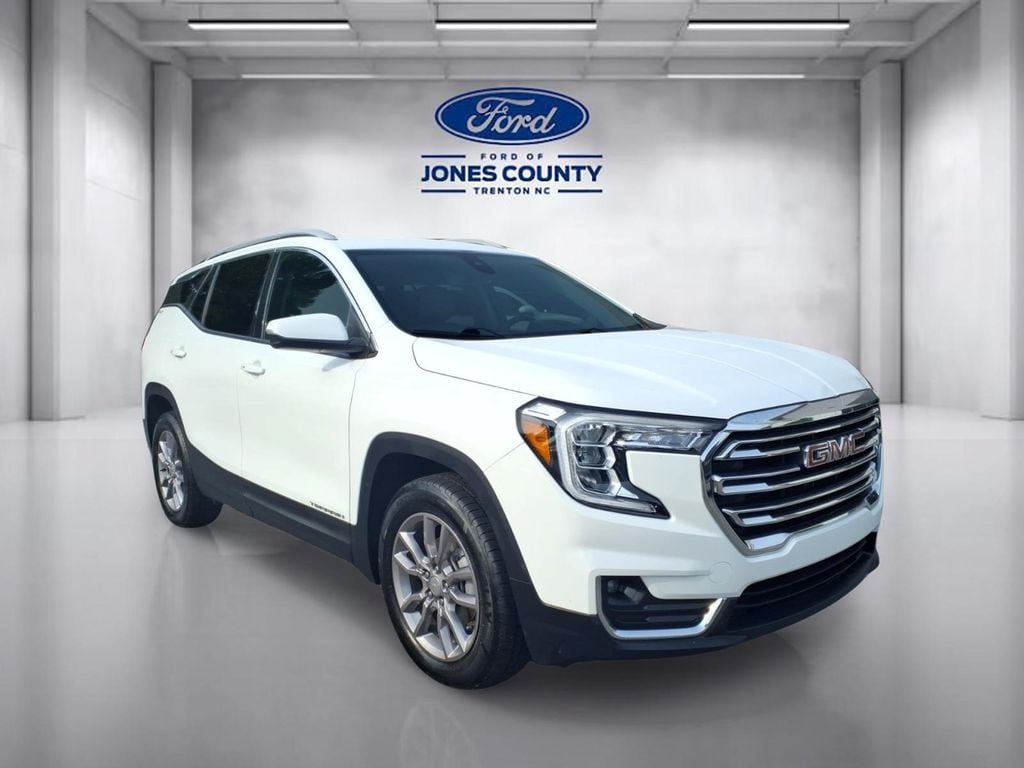 Used 2024 GMC Terrain SLT Sport Utility