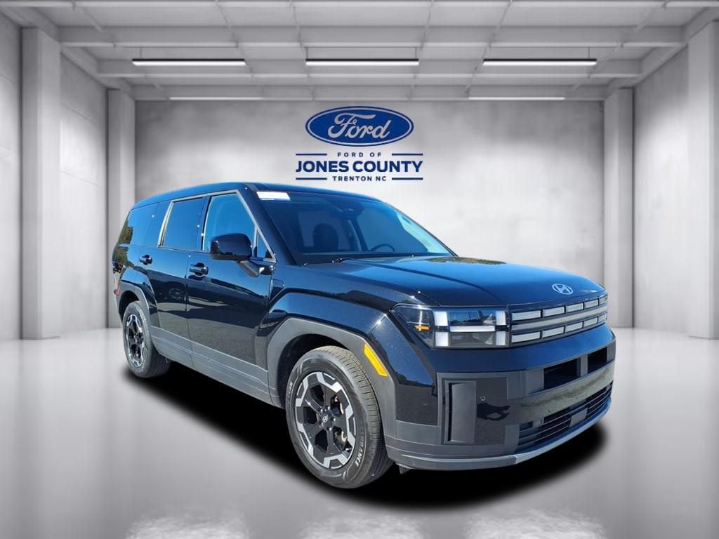 2025 Hyundai Santa Fe SE's photo