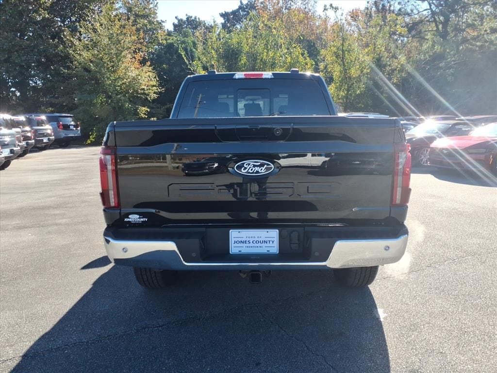 New 2025 Ford F-150 Lariat Crew Cab