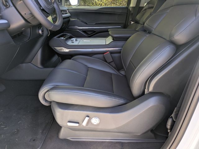 2025 Lincoln Navigator Reserve L - Photo 10