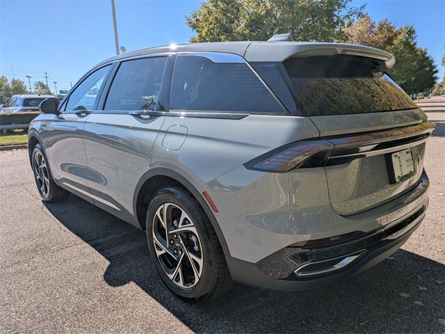 2026 Lincoln Nautilus Premiere photo 2