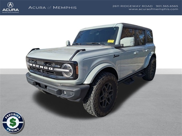 2023 Ford Bronco 4-Door Outer Banks's photo