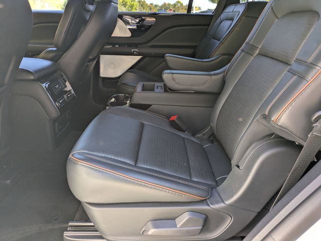 2025 Lincoln Aviator Black Label - Photo 11