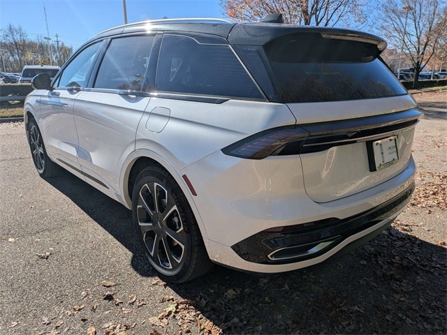 2026 Lincoln Nautilus Premiere photo 2