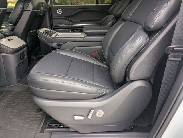 2025 Lincoln Navigator Reserve - Photo 11