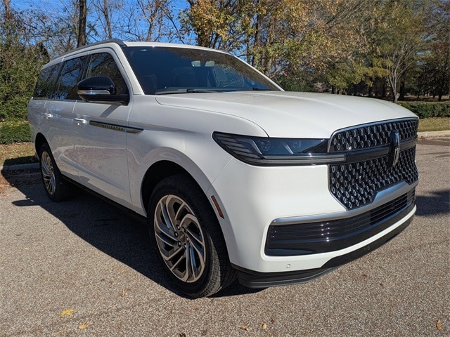 2025 Lincoln Navigator Reserve photo 3