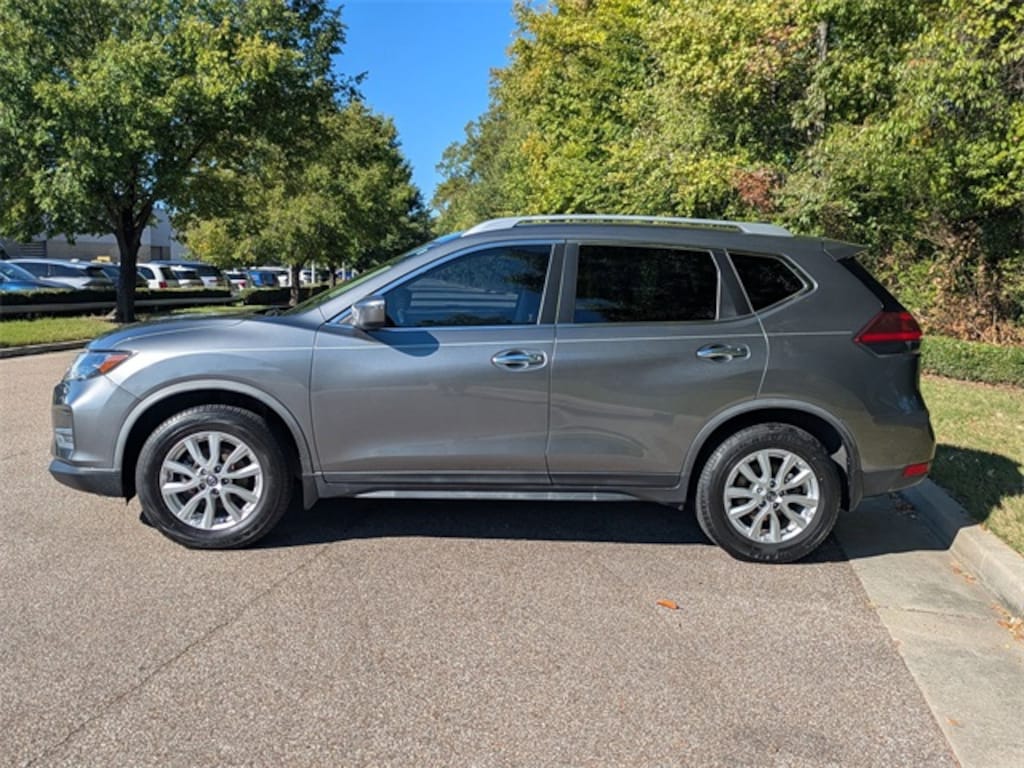 Used 2020 Nissan Rogue S SUV