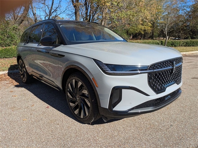 2026 Lincoln Nautilus Reserve photo 4