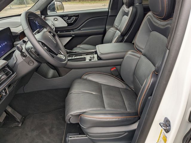 2025 Lincoln Aviator Black Label - Photo 11