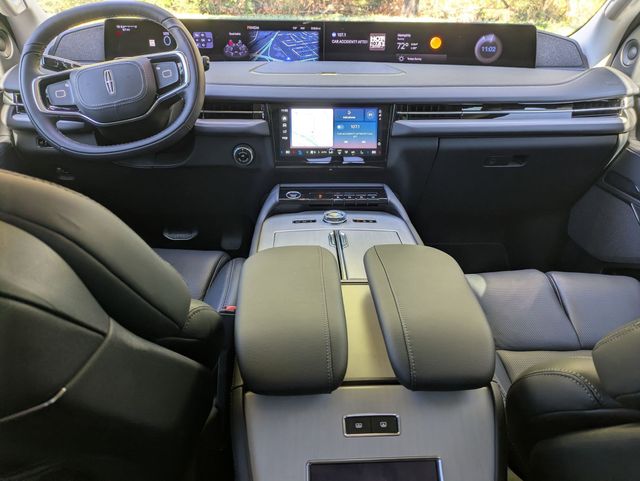 2025 Lincoln Navigator Reserve L - Photo 6