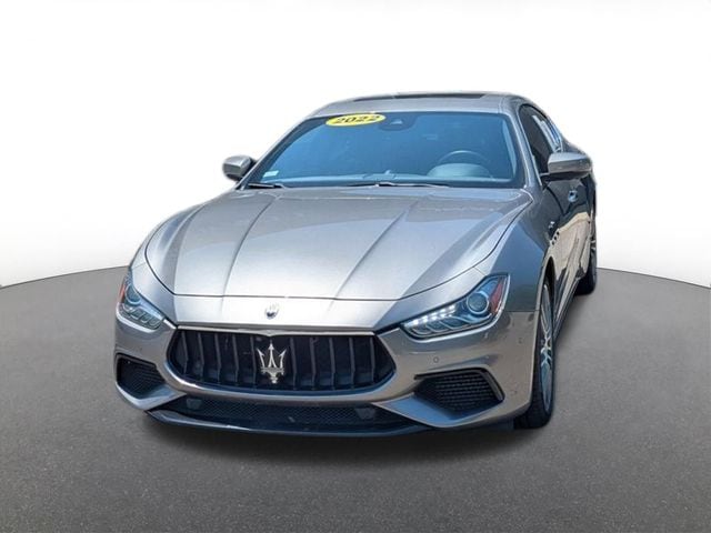 2022 Maserati Ghibli Modena Q4's photo